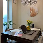 Homey Apartment - Parliament, Chain Bridge