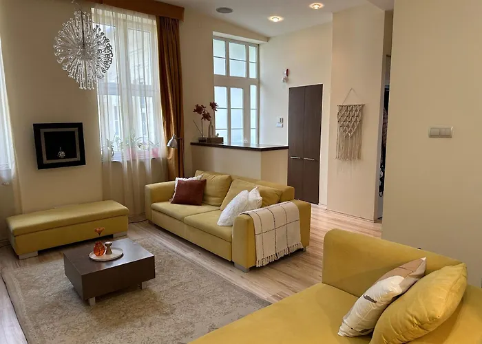 Homey Apartment - Parliament, Chain Bridge
