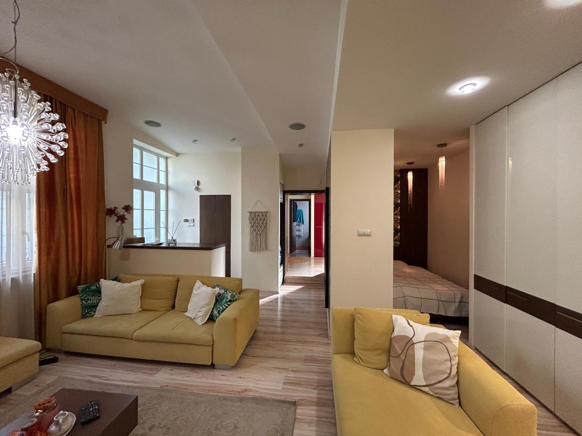 Apartment Homey - Parliament, Chain Bridge *